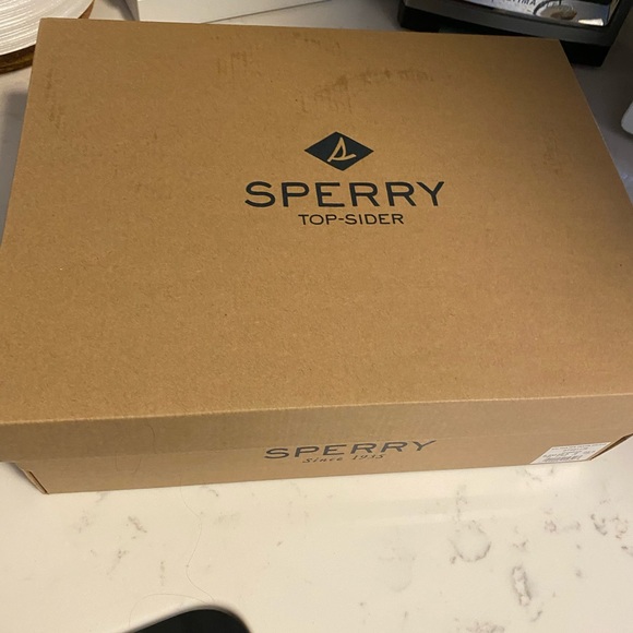 Boots - Picture 5 of 6